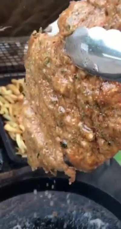 Hay un poco de milanesa en mi aceite...