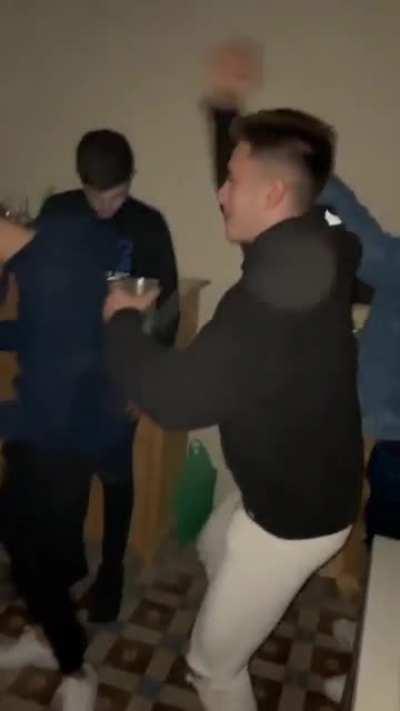 *Se tira el meo paso*