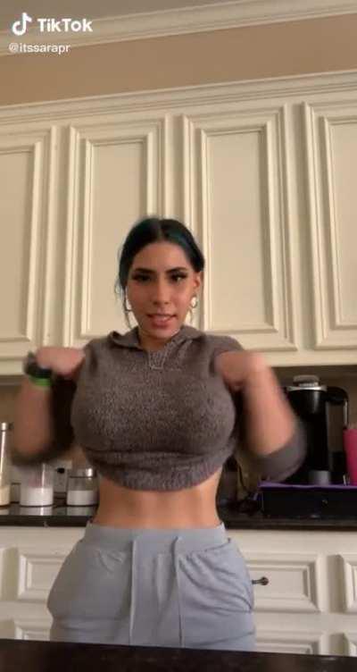 Her proportions blow my mind