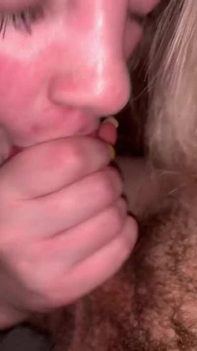 Sucking my friends dick because my husband wasn’t in the mood 😏