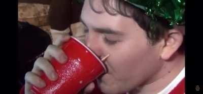 🎶Frank is gonna drink the barf🎵