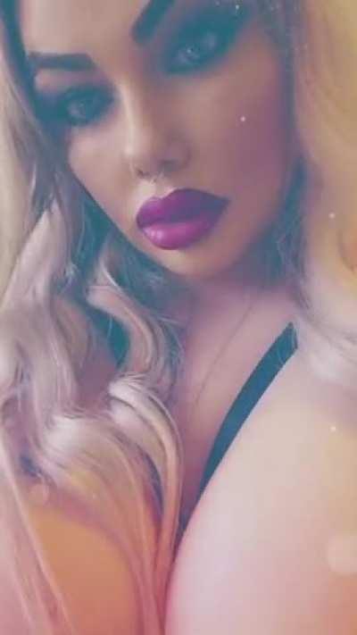 I think I'll like it here 🖤