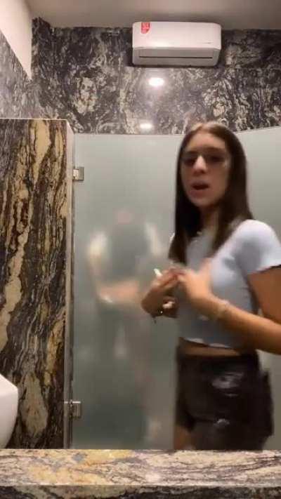 Неловко получилось