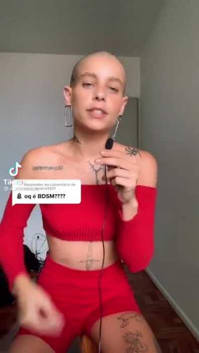 Eu achei esse vídeo no tiktok, mas eu só pensei do bapo quando eu vi isso