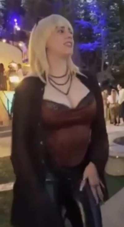 Billie Eilish dancing