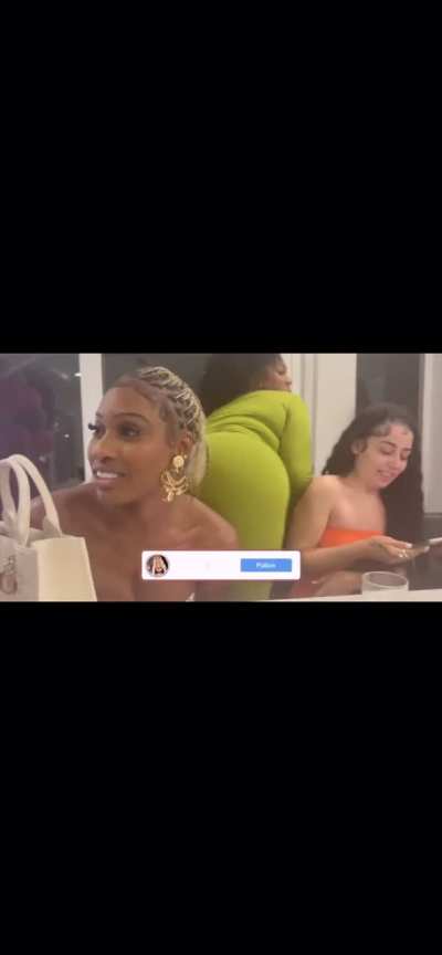 Niquee_ - Video #9954