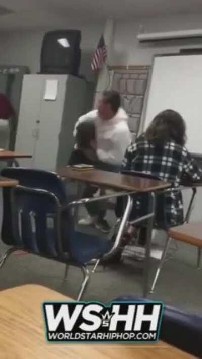 Guy gets bodyslammed twice