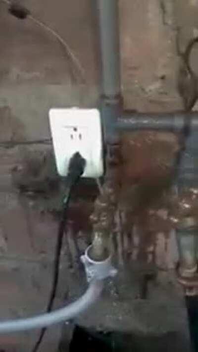 No soy electricista ni plomero...