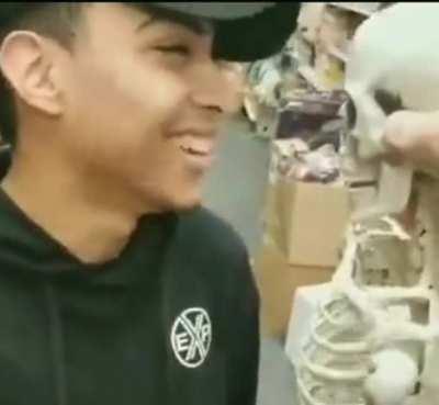 What is a skeleton's favorite snack?