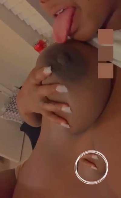 She got them momma titties