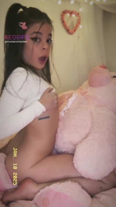 Playing in my room <3 (del/ShieldedmaidenCB OC)