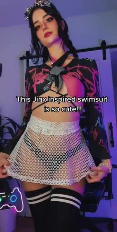 Jinx from Arcane / LOL Cosplay by Ami Inu