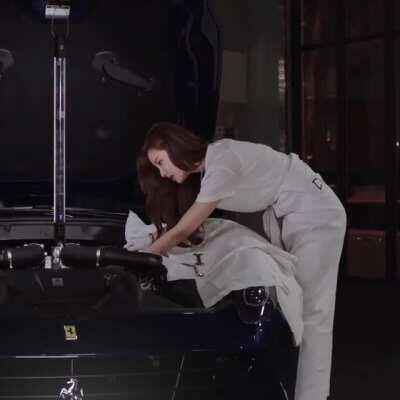 Would you let Yeonwoo work on your car?