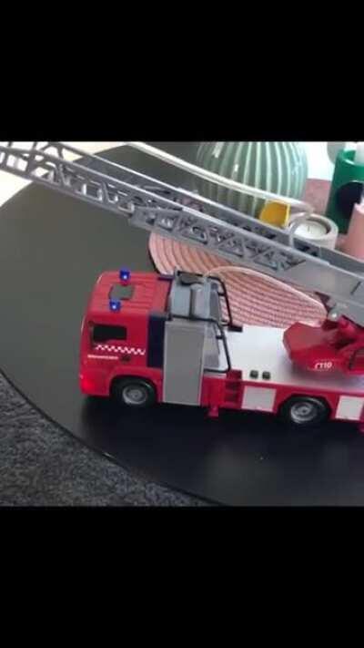 Truck sounds like My bloody valentine