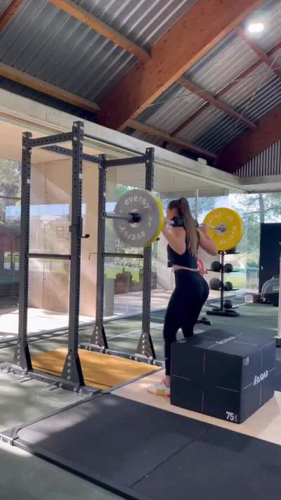 Clara Fernandez working hard