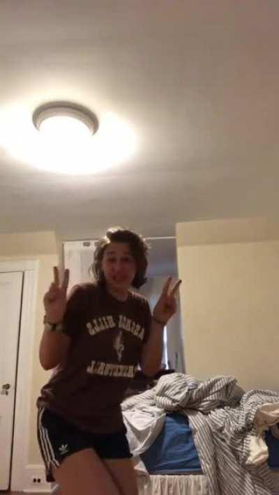 Caroline on why she deleted her videos + talking about OF