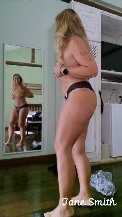 Today is my birthday but the gift it's for you!! Wish u a great day like mine!! (53y)