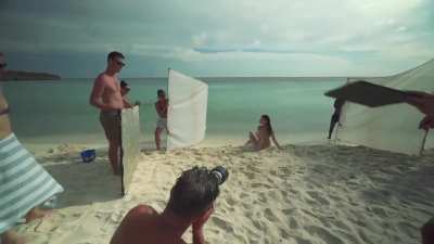 Myla Dalbesio on the beach