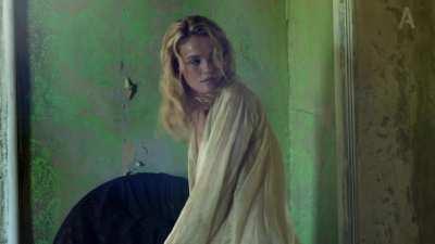 Jessica Parker Kennedy