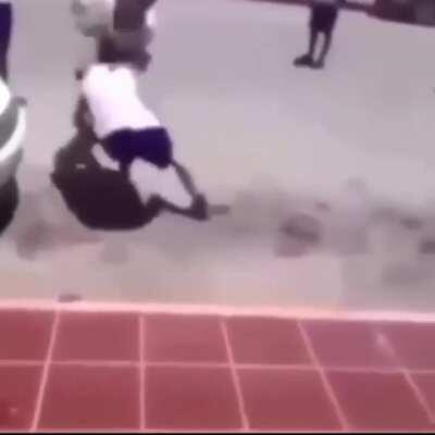 Fight fight wait wh..