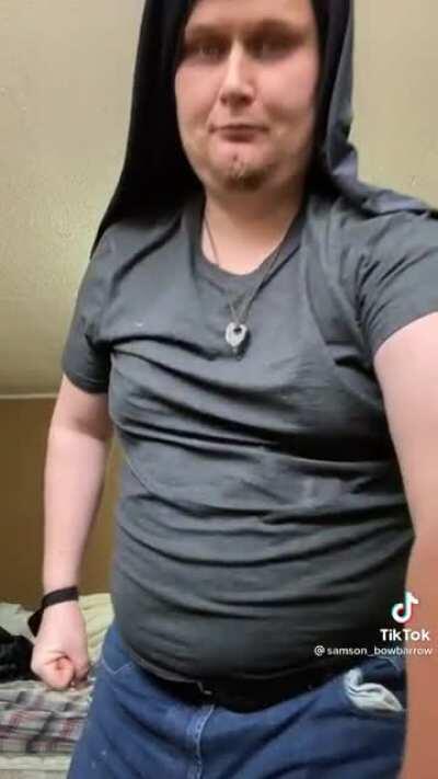 The whole tok is great but my favorite aspect is that he’s already making cut scenes, but for some reason still decided to keep the parts where he’s stopping and starting the recordings. 👌