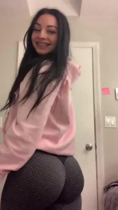 These Amazon leggings are a blessing