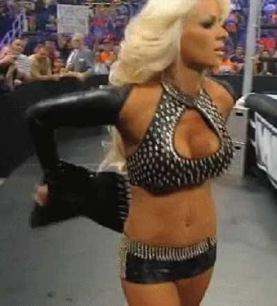 Maryse is so hot