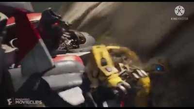 Bumblebee vs Blitzwing but I made it into a shitpost
