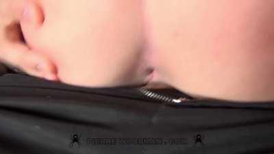 Viola Bailey riding !