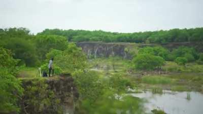 A boy from Pune captures one of the clearest pictures of Moon.