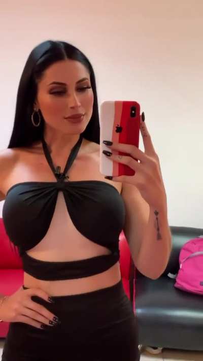 Rubi Gonzalez Es Show