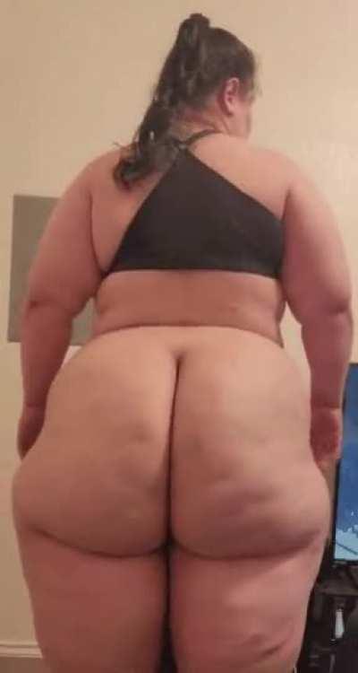 Goodmorning everyone. I hope you all have a wonderful day 😘