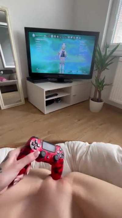 Is there an older man here who wants to play ?