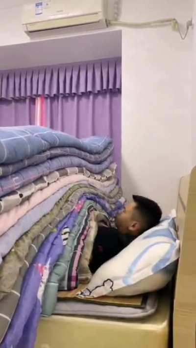 Kambal Pe Kambal.. Thandiiiiiiii