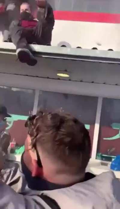 Arsenal fan vs gravity