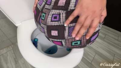 You see it ALL—my ass gaping, my face twisted, and that thick shit curling out proud. Don’t you dare look away