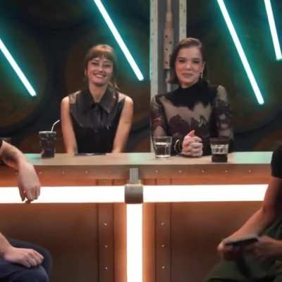 Hailee Steinfeld & Ella Purnell