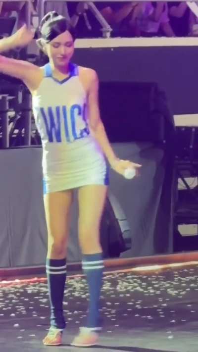 251012 Beautiful Mina 💙