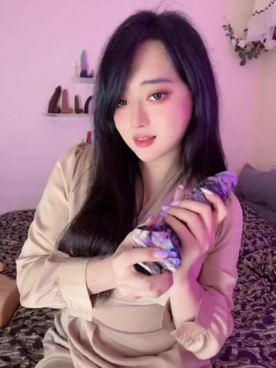 If you had to sum me up in a single word, what would it be?😜