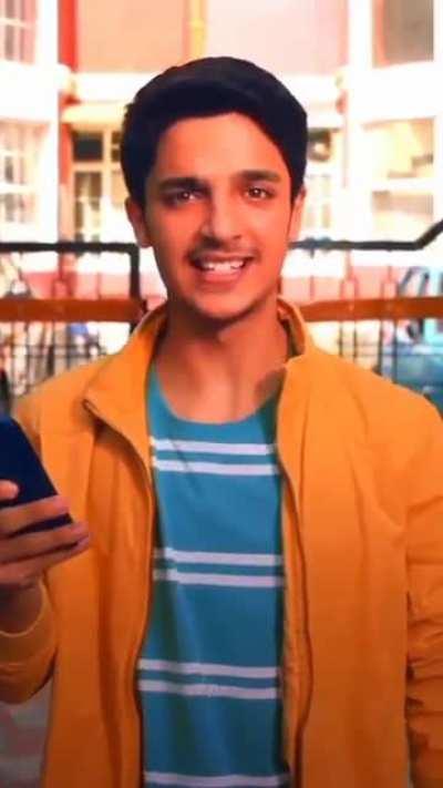 aise family aur friends mein bhi deserve karta hu 🥲