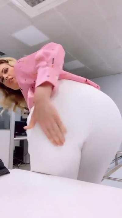 Adriana Abenia Antena 3