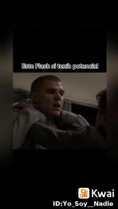 Flash mejor que Bakugo