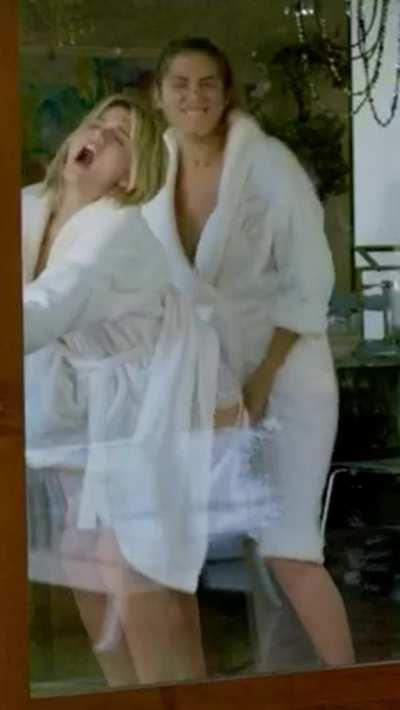 Ana de Armas & Lorenza Izzo