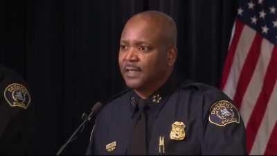 Detroit cops flee from drive-by shooting happening in front of them