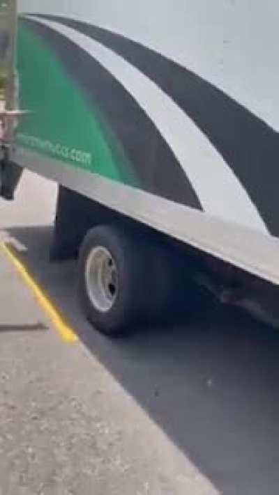 Angry Karen mad at my boyfriend for doing his job 🥴