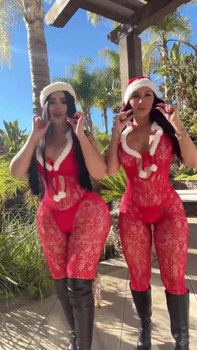 LEFT OR RIGHT (HAPPY HOLIDAYS)