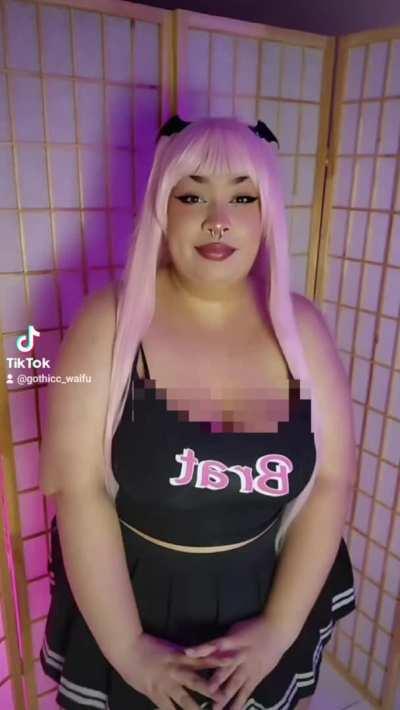 do you like watching my skirt swish? I do 🤭