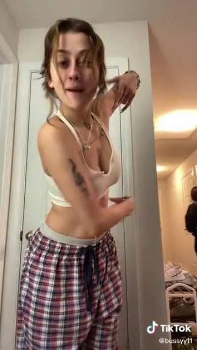 Squish Wish 😲 [@Bussyy11]