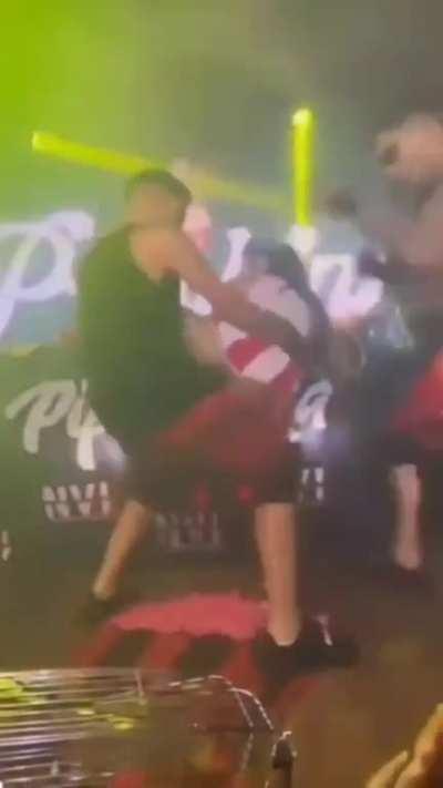 Vazou muca no show da pipokinha 😁