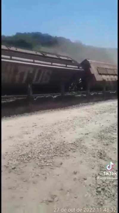 October/22 Derailment occurred in the city of Cubatão - São Paulo - Brazil.